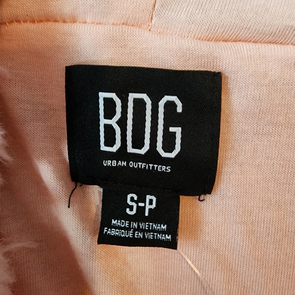BDG Urban Outfitters Women’s Light Pink Zip Up Hoodie Sherpa Crop Jacket Small - Picture 3 of 7